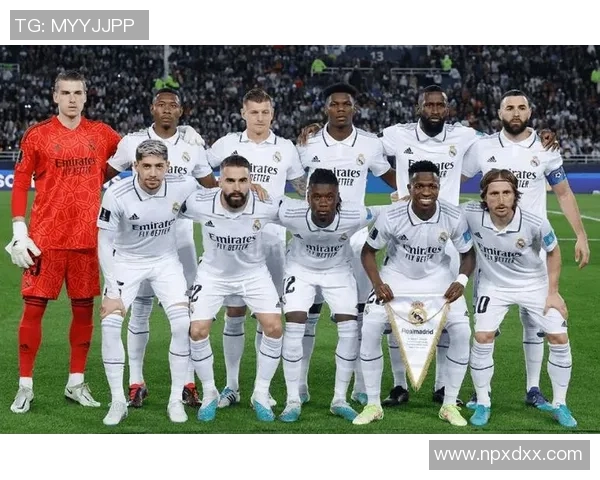 最后之舞足球明星的传奇时刻与辉煌成就回顾